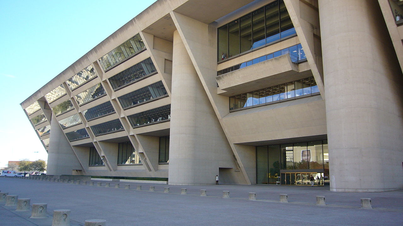 Dallas City Hall exterior