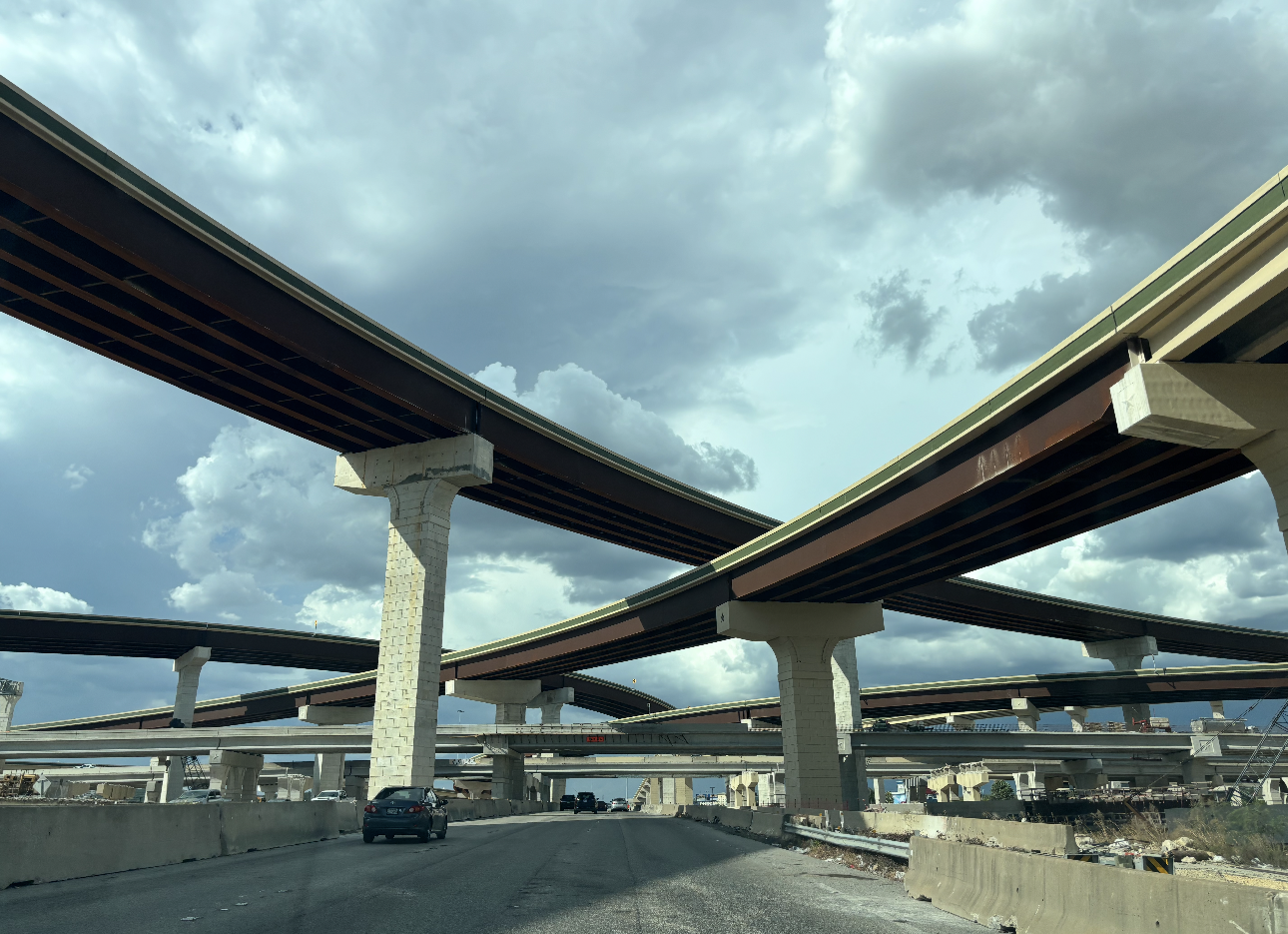 Loop 1604 roadwork image accompanying the October ramp notice