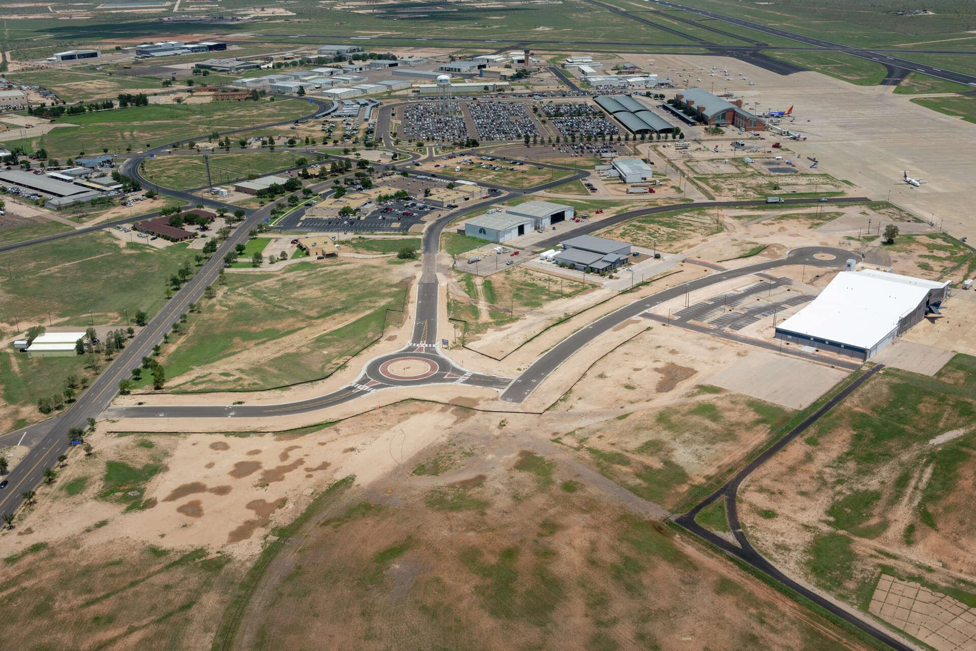 Publisher-supplied airport reference photograph